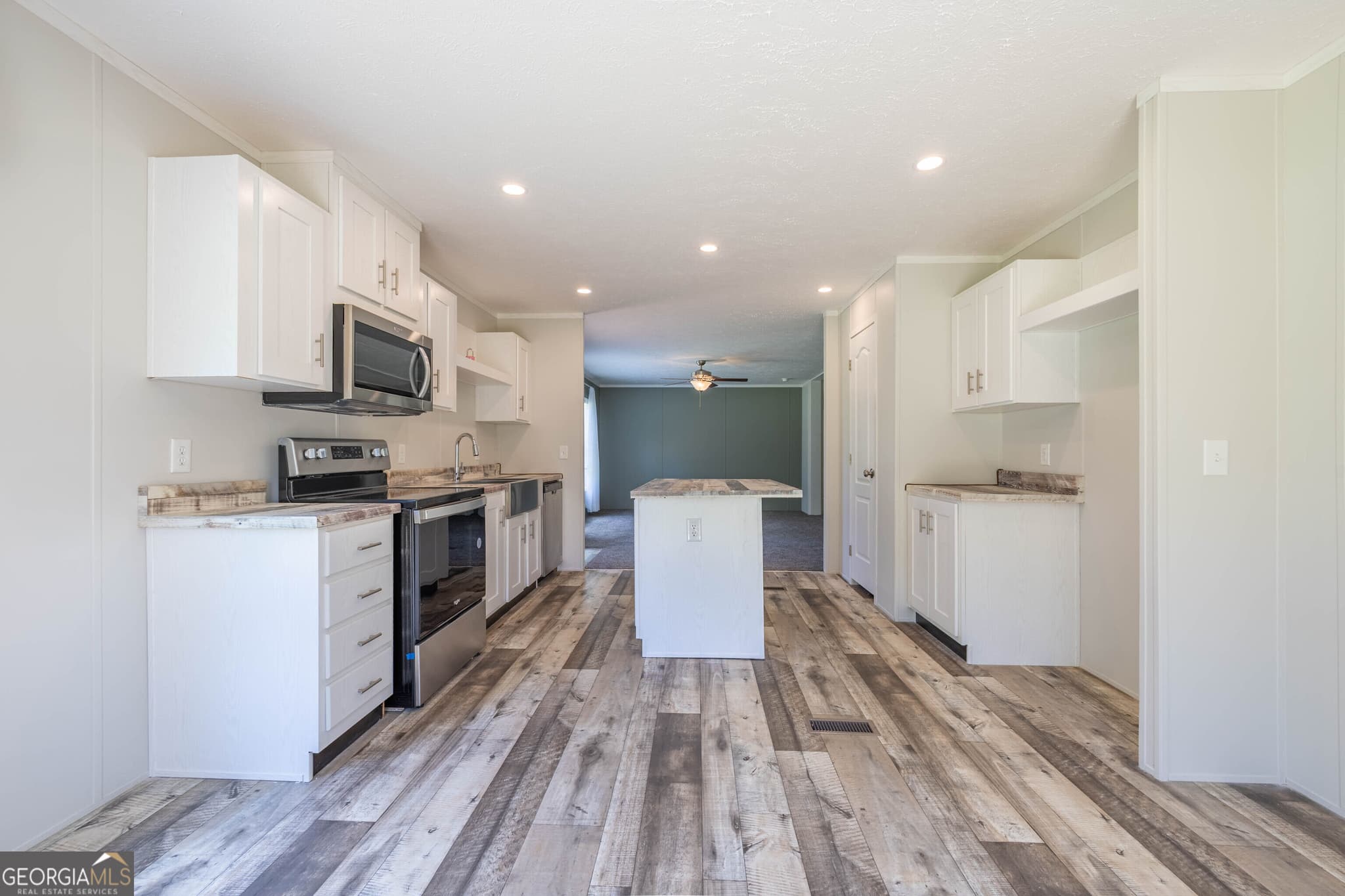 4 bedroom, 2 bathroom, 1,512 sq ft manufactured home,single family residence for sale at 833 Berry Road, Cedartown, GA 30125 — photo 3