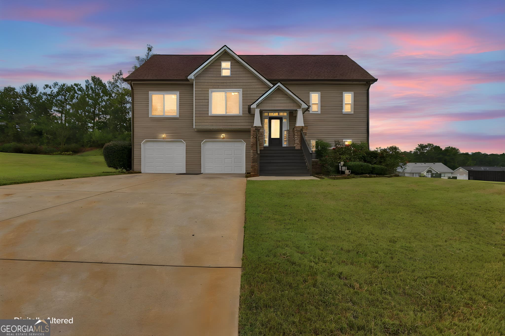 4 bedroom, 3 bathroom, 2,096 sq ft single family residence for sale at 101 Boston Court, Lagrange, GA 30241 — photo 2