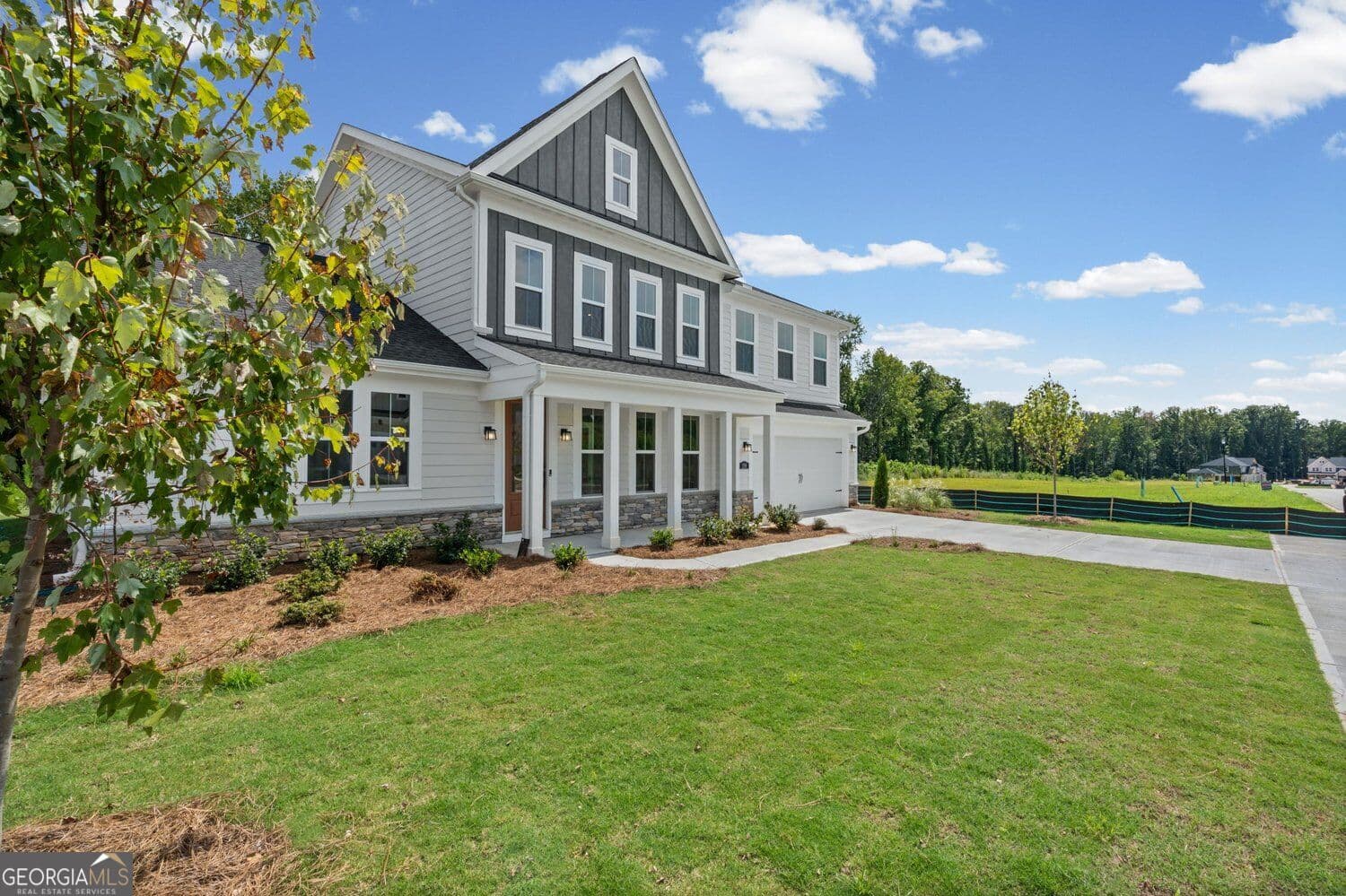 5 bedroom, 3.5 bathroom, 3,259 sq ft single family residence for sale at 159 Hidden Fields Way, Hoschton, GA 30548 — photo 7