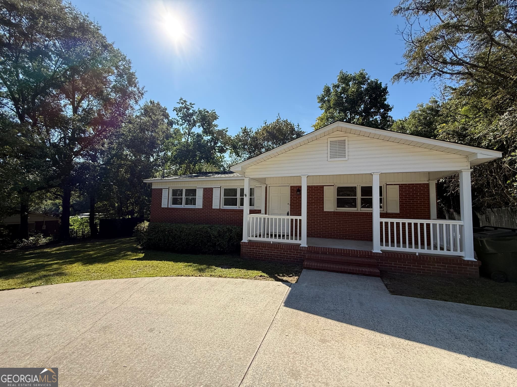 4 bedroom, 2.5 bathroom, 1,807 sq ft single family residence sold at 202 Bassett Street, Centerville, GA 31028