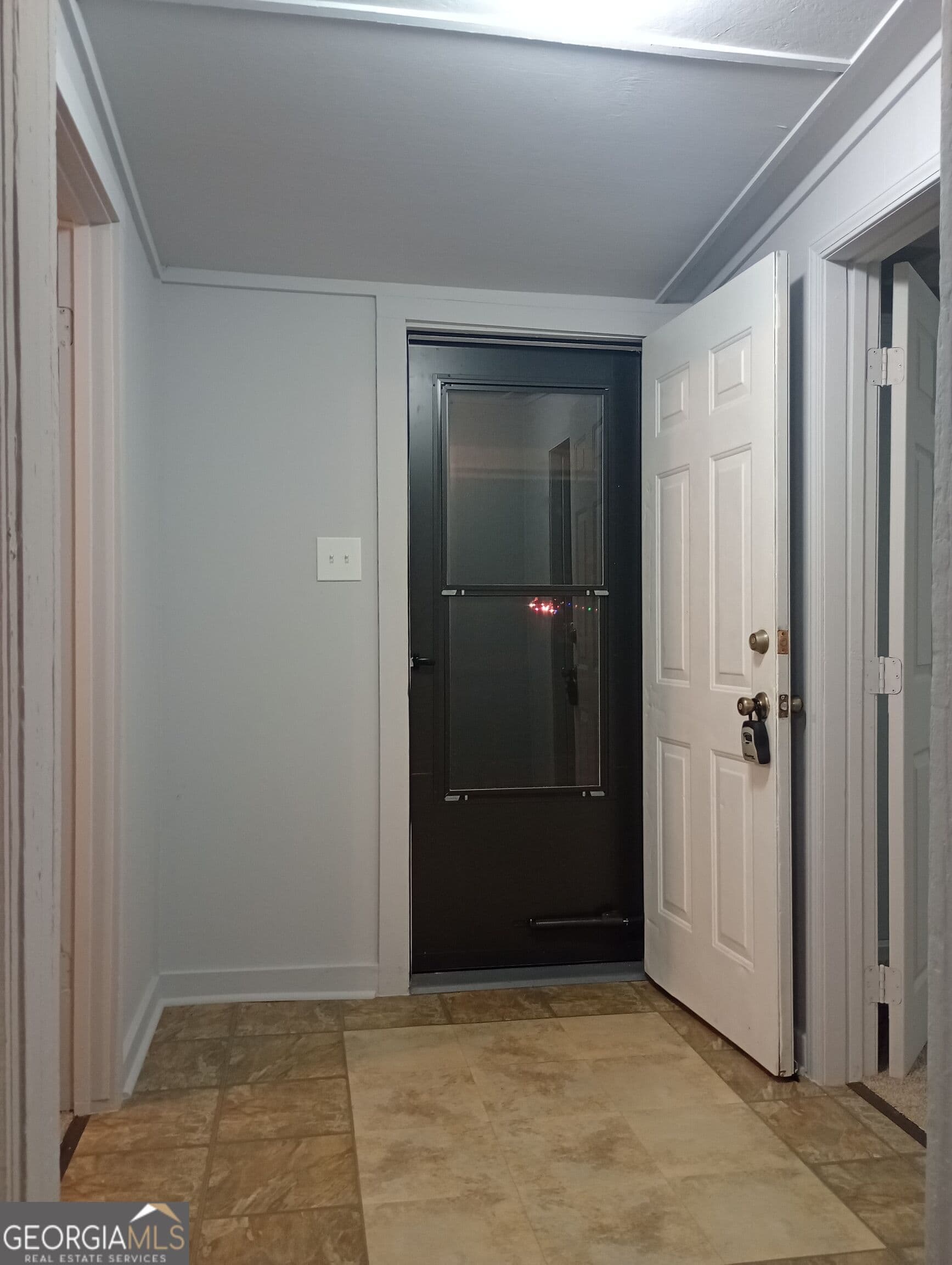 3 bedroom, 1 bathroom, 1,220 sq ft single family residence for rent at 914 Greenville Street, Lagrange, GA 30241 for $1,200 a month — photo 2