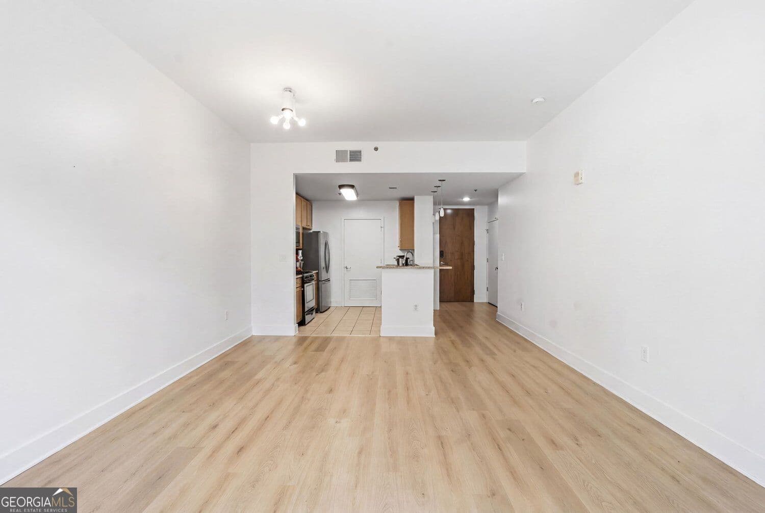 2 bedroom, 2 bathroom, 932 sq ft condominium for sale at 171 Auburn Avenue 210, Atlanta, GA 30303 — photo 4
