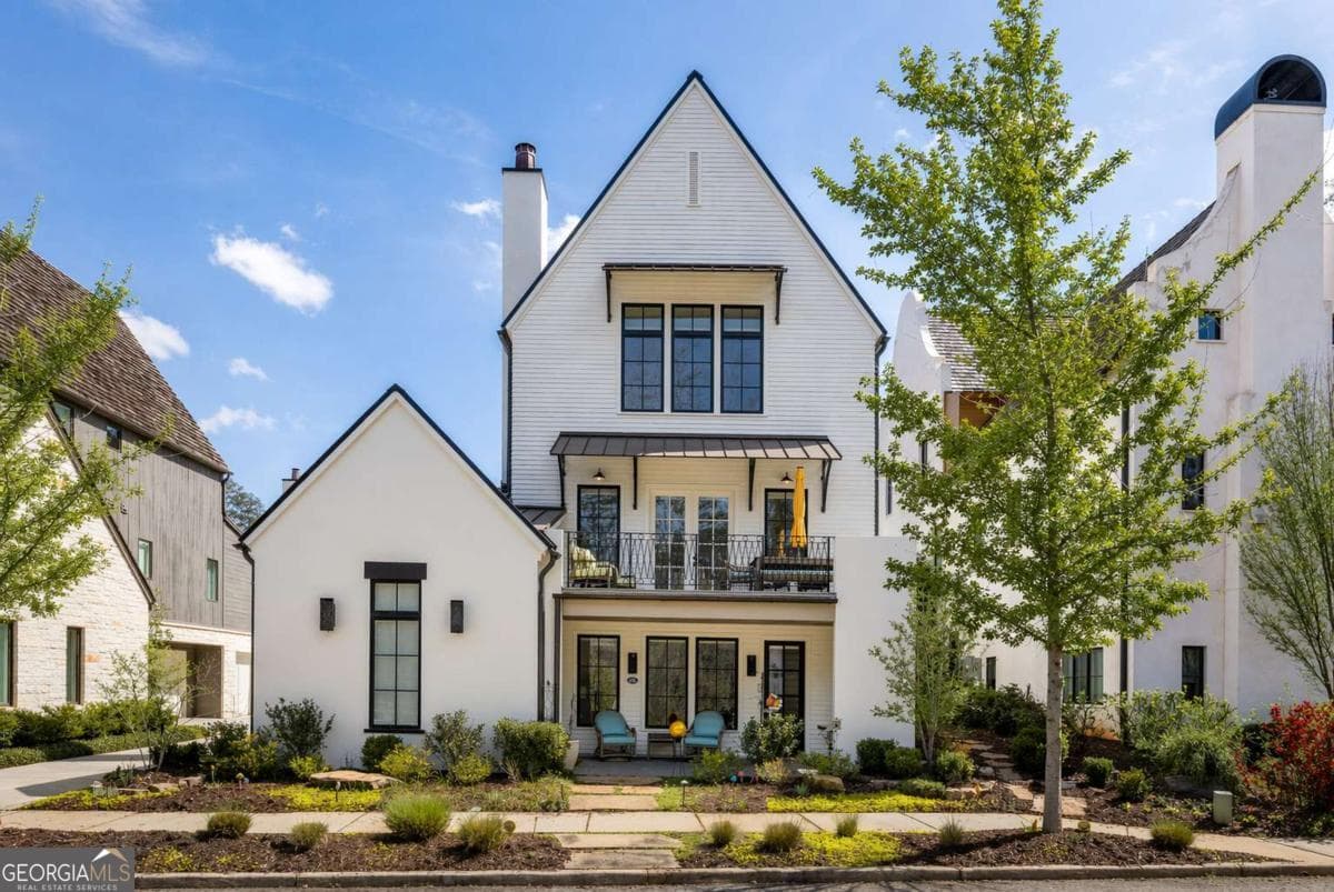 5 bedroom, 5 bathroom, 3,478 sq ft single family residence for sale at 326 Mado Lane, Chattahoochee Hills, GA 30268