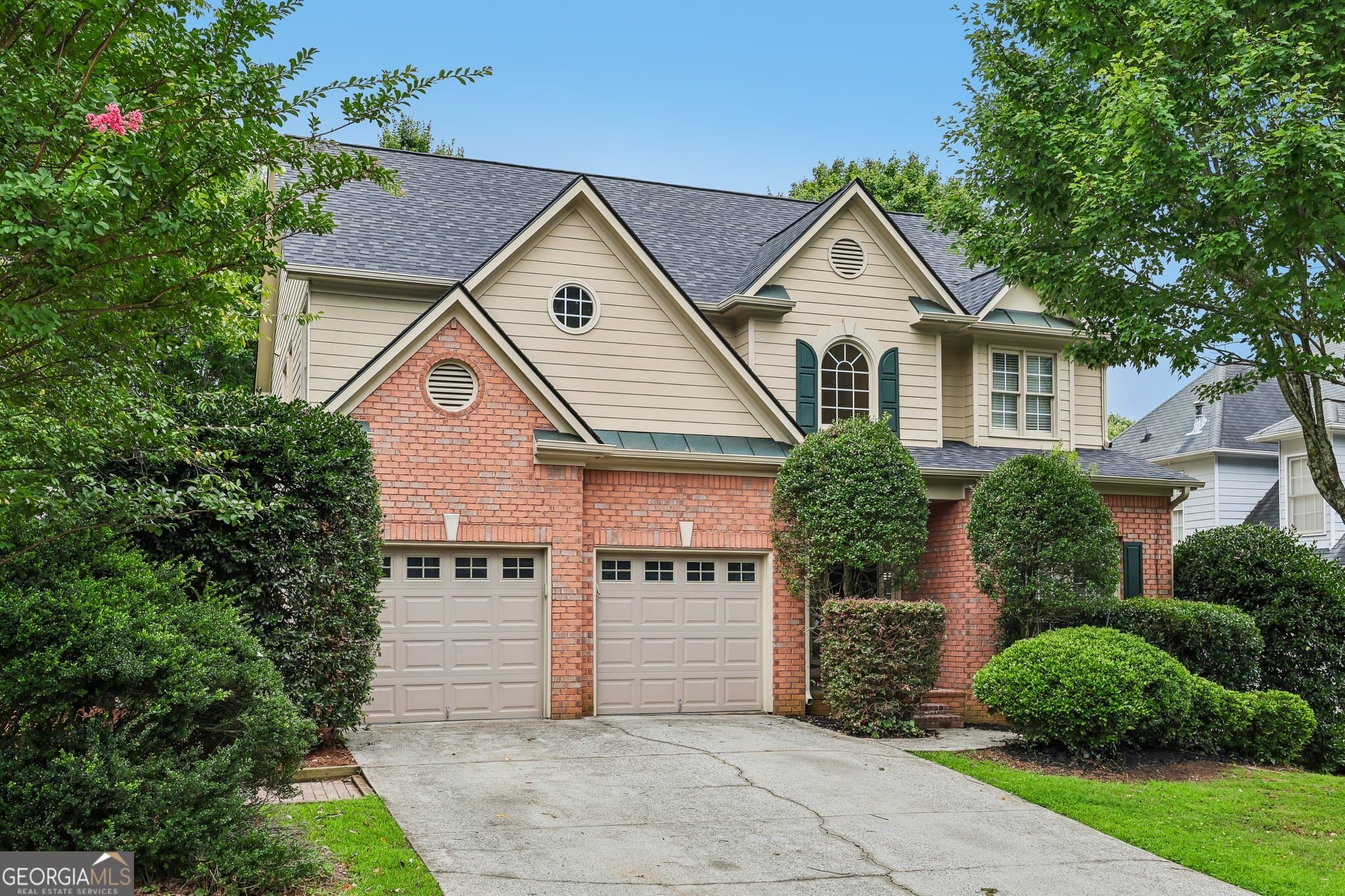 5 bedroom, 3.5 bathroom, 3,209 sq ft single family residence sold at 1896 Fox Chapel Drive, Smyrna, GA 30080