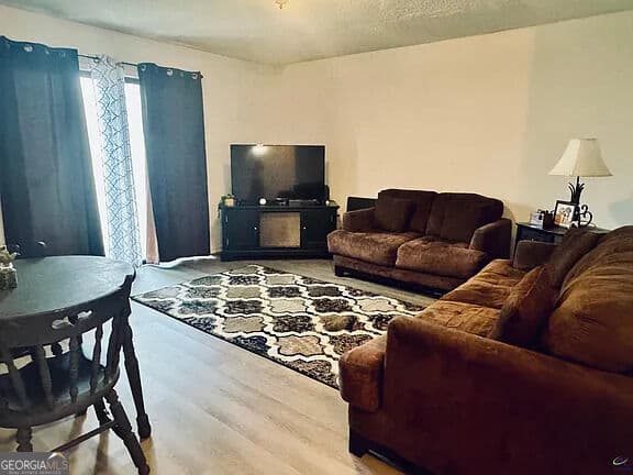 2 bedroom, 1 bathroom, 900 sq ft condominium for sale at 124 Stonehedge Drive, Warner Robins, GA 31088 — photo 8