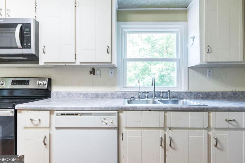 3 bedroom, 2.5 bathroom, 2,925 sq ft single family residence for sale at 99 Sandy Valley Drive, Warner Robins, GA 31088 — photo 7