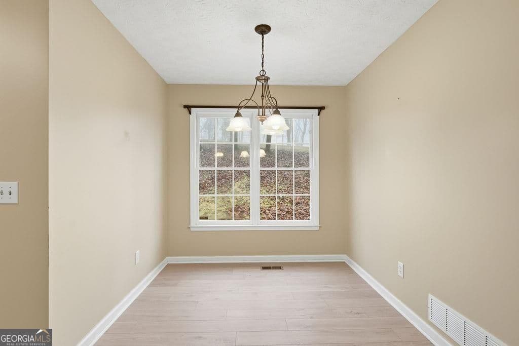3 bedroom, 3 bathroom, 1,506 sq ft single family residence for sale at 164 Mossburg Trail, Jasper, GA 30143 — photo 8