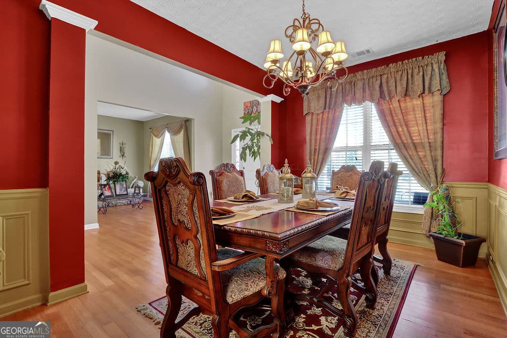 5 bedroom, 2.5 bathroom, 2,907 sq ft single family residence for sale at 2337 Longmont Drive, Lawrenceville, GA 30044 — photo 8