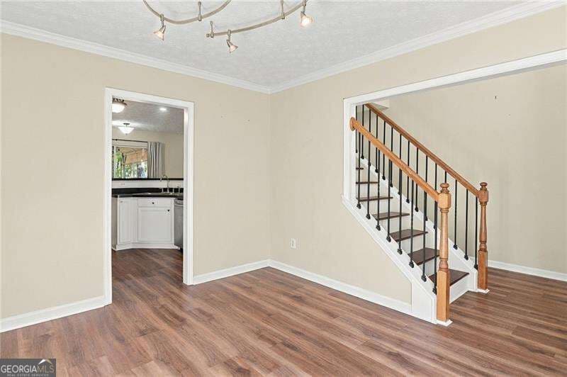 3 bedroom, 2.5 bathroom, 1,816 sq ft single family residence for sale at 4458 High Gate Drive, Acworth, GA 30101 — photo 6
