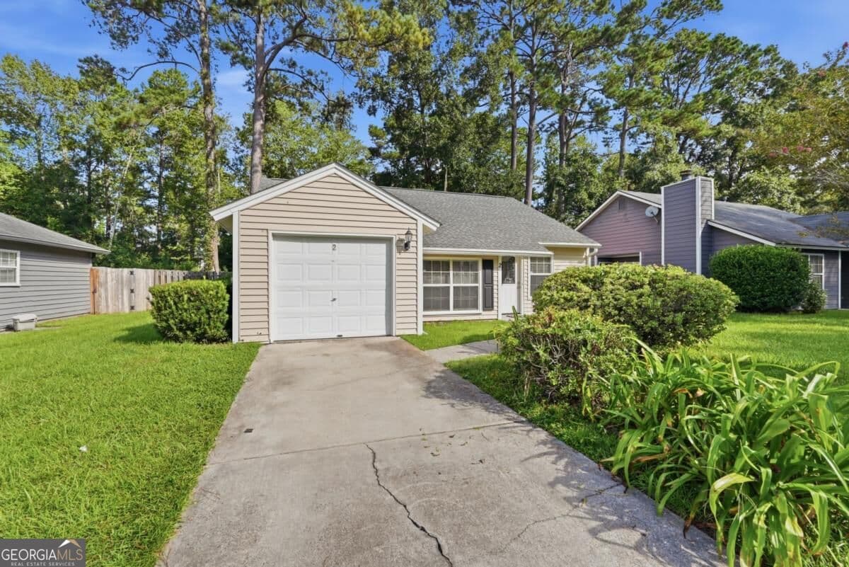 3 bedroom, 2 bathroom single family residence for sale at 2 E White Hawthorne Drive, Savannah, GA 31419 — photo 2