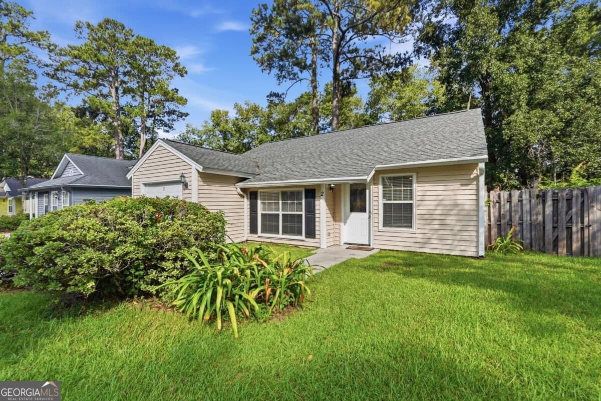 3 bedroom, 2 bathroom single family residence for sale at 2 E White Hawthorne Drive, Savannah, GA 31419 — photo 1 of 49