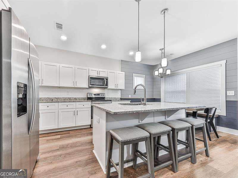 3 bedroom, 2.5 bathroom, 2,266 sq ft townhouse for sale at 43 Towne Villas Drive 7, Jasper, GA 30143 — photo 9