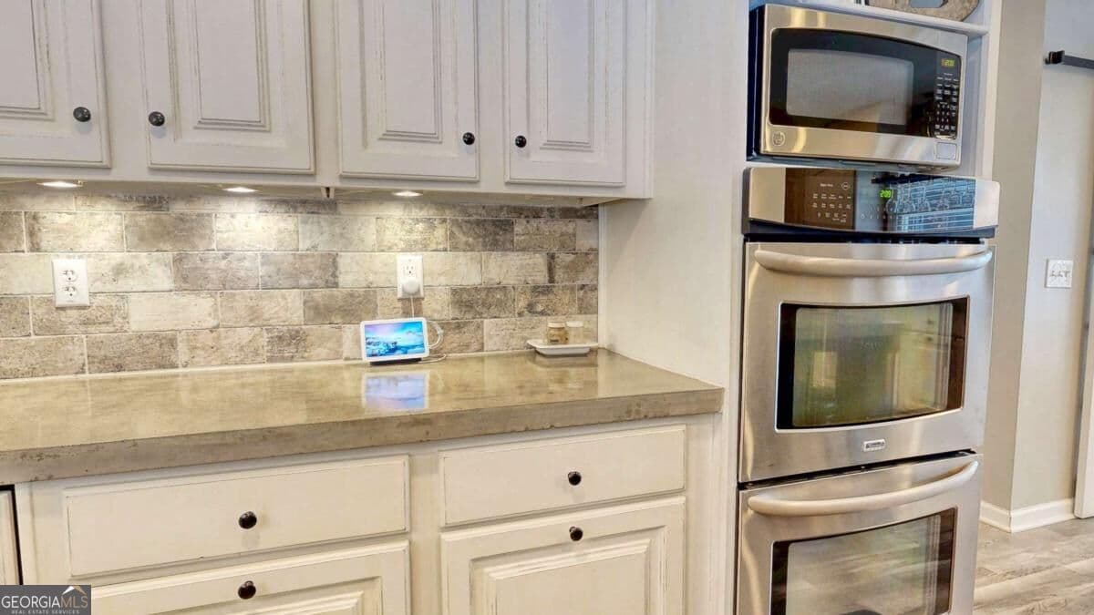 3 bedroom, 2.5 bathroom, 2,705 sq ft single family residence for sale at 129 Palmetto Drive, Rincon, GA 31326 — photo 8