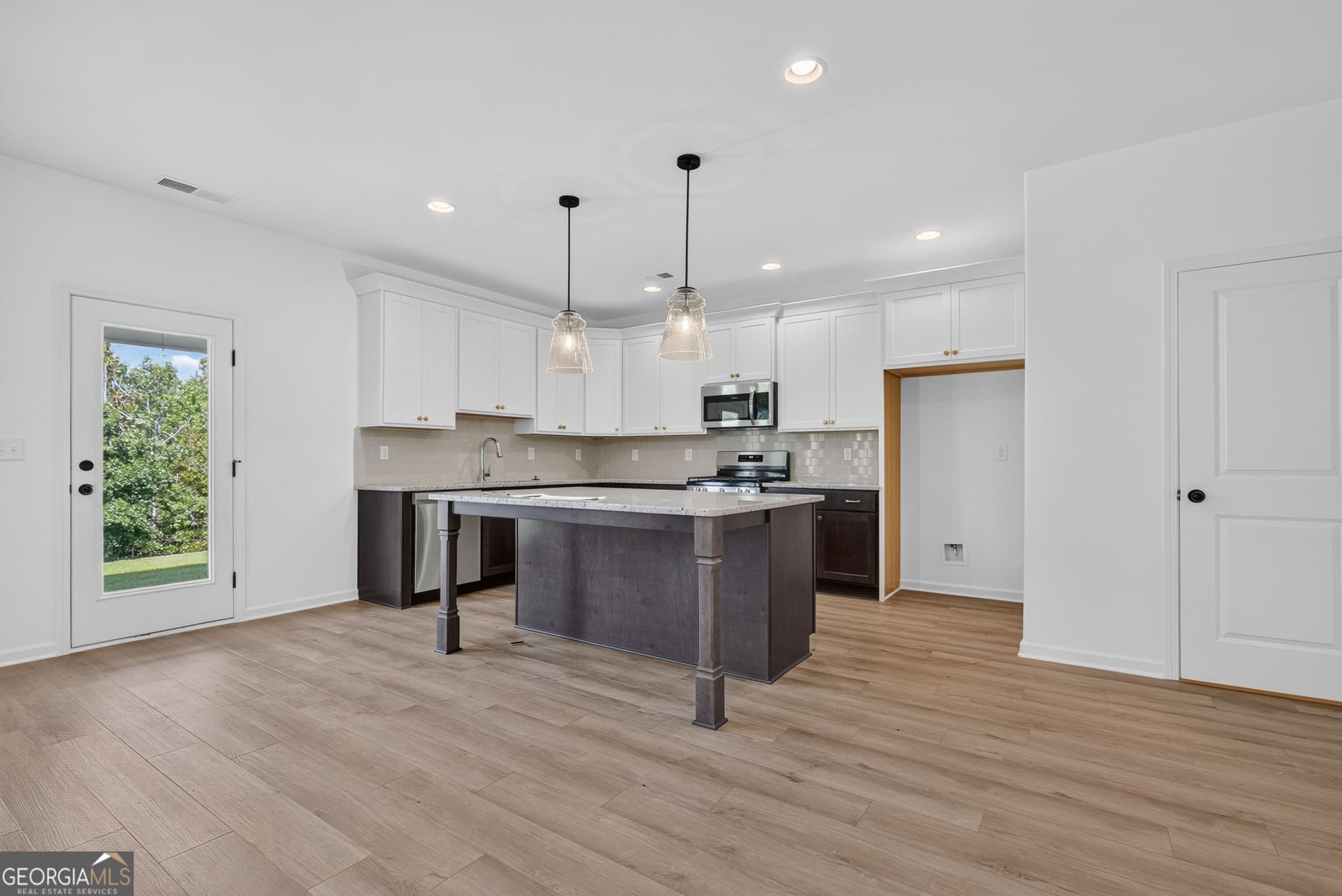 4 bedroom, 2.5 bathroom, 2,870 sq ft single family residence for sale at 9129 Kadie Way 131, Columbus, GA 31904 — photo 4