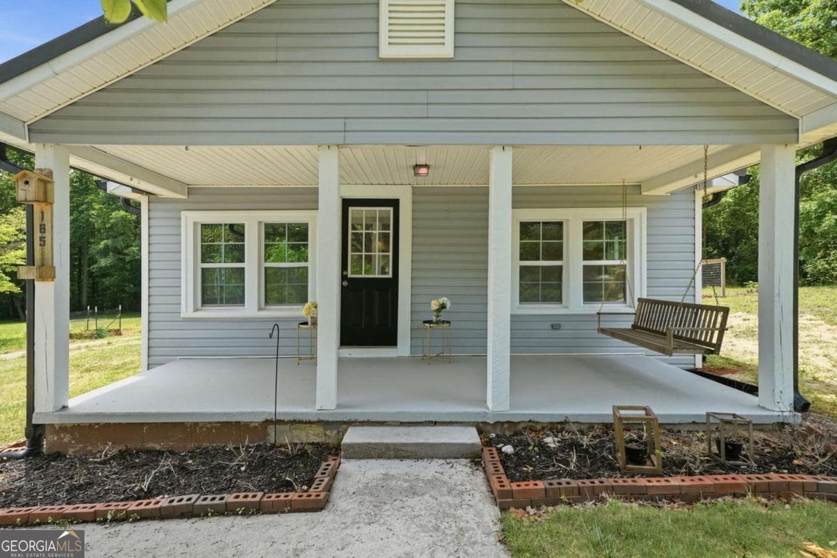 2 bedroom, 1 bathroom, 840 sq ft single family residence sold at 165 Braswell Mountain Road, Dallas, GA 30132