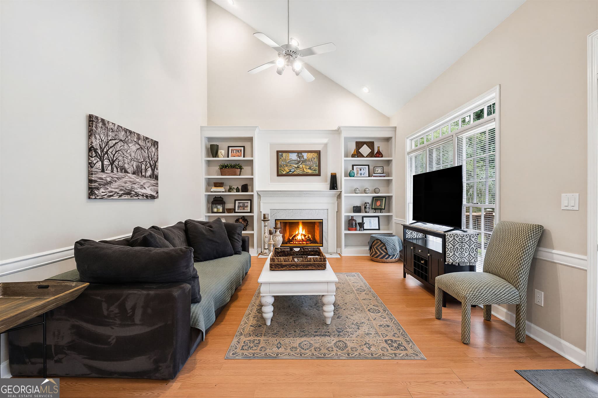 4 bedroom, 2.5 bathroom, 2,426 sq ft single family residence for sale at 420 Dunhill View Court, Alpharetta, GA 30005 — photo 9