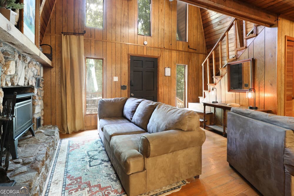3 bedroom, 2 bathroom, 1,468 sq ft cabin,loft,single family residence for sale at 369 Normandy Trail, Lavonia, GA 30553 — photo 6