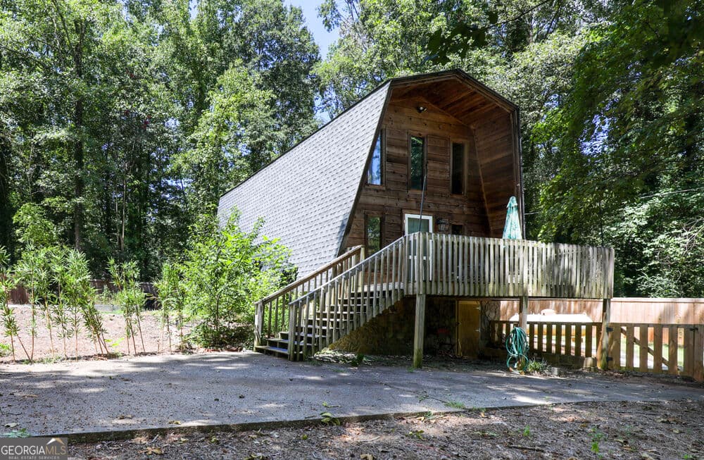 3 bedroom, 2 bathroom, 1,468 sq ft cabin,loft,single family residence for sale at 369 Normandy Trail, Lavonia, GA 30553 — photo 1 of 28