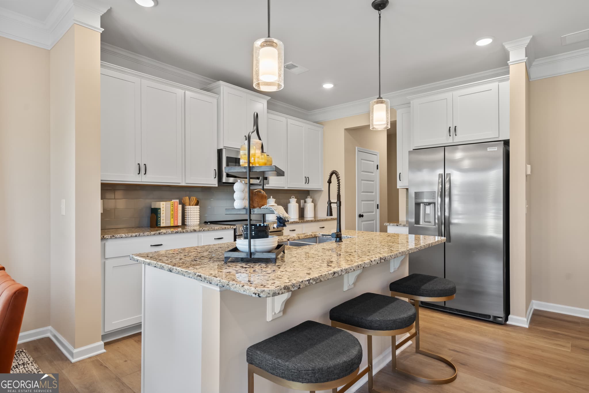3 bedroom, 2.5 bathroom, 1,806 sq ft townhouse for sale at 832 Crescent Drive 60, Riverdale, GA 30274 — photo 8