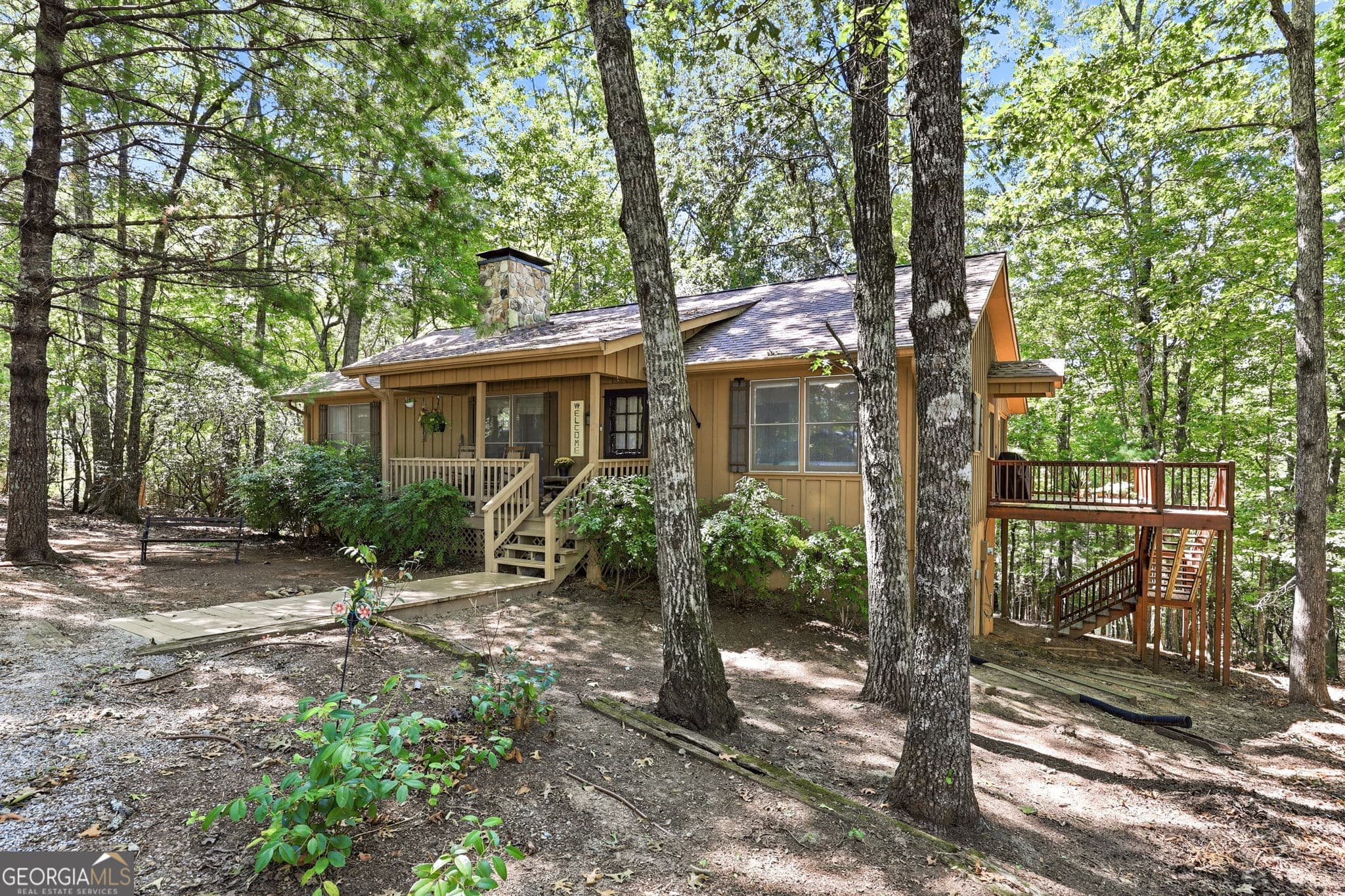 3 bedroom, 2 bathroom, 1,392 sq ft cabin,single family residence for sale at 416 Woodland, Sautee Nacoochee, GA 30571 — photo 6
