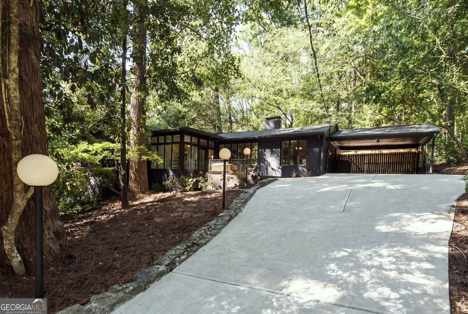 4 bedroom, 4 bathroom, 4,027 sq ft single family residence for sale at 922 Barton Woods Road, Atlanta, GA 30307 — photo 7