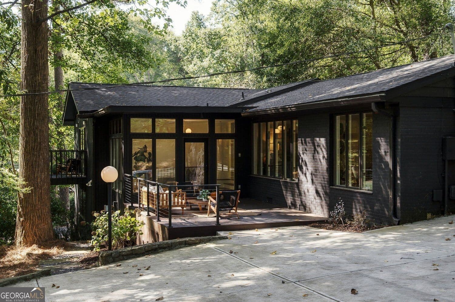 4 bedroom, 4 bathroom, 4,027 sq ft single family residence for sale at 922 Barton Woods Road, Atlanta, GA 30307 — photo 3