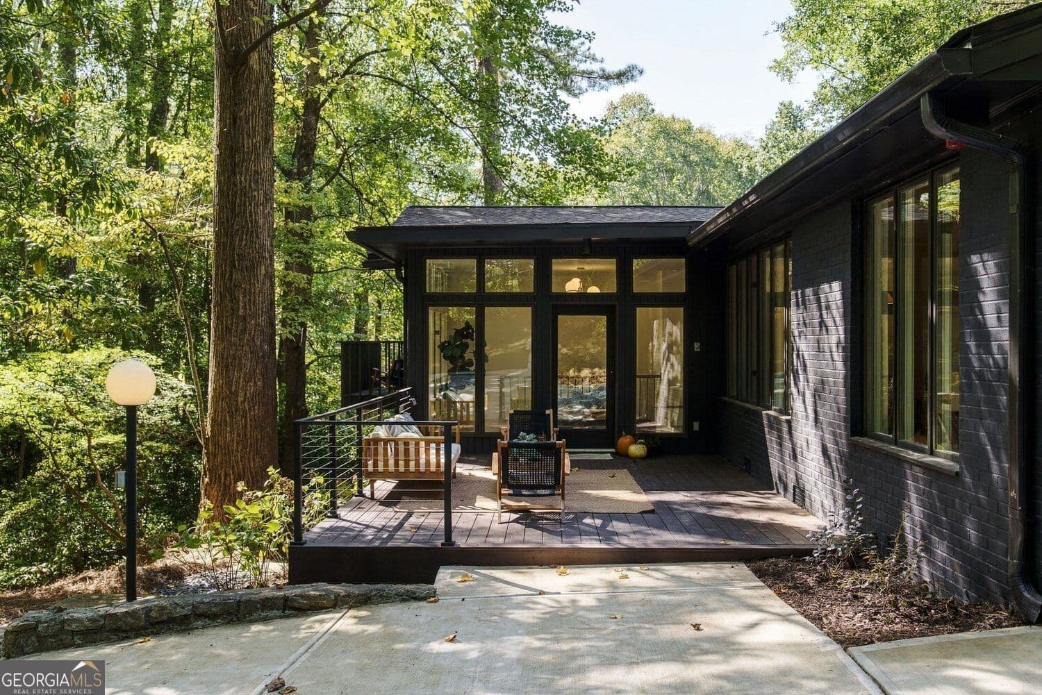 4 bedroom, 4 bathroom, 4,027 sq ft single family residence for sale at 922 Barton Woods Road, Atlanta, GA 30307 — photo 4