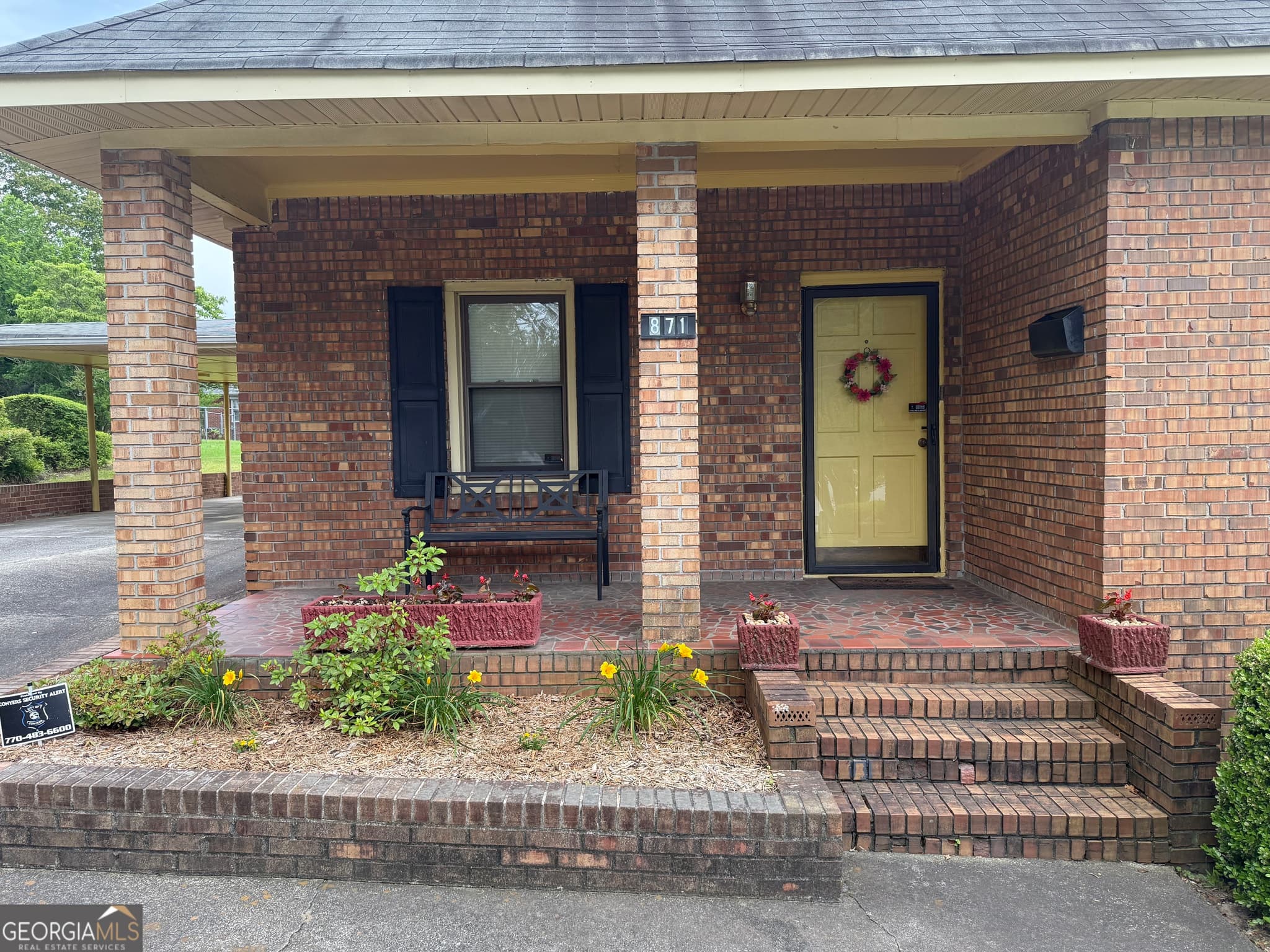 3 bedroom, 2 bathroom, 1,292 sq ft mixed use for sale at 871 Malcolm Street, Conyers, GA 30012 — photo 3
