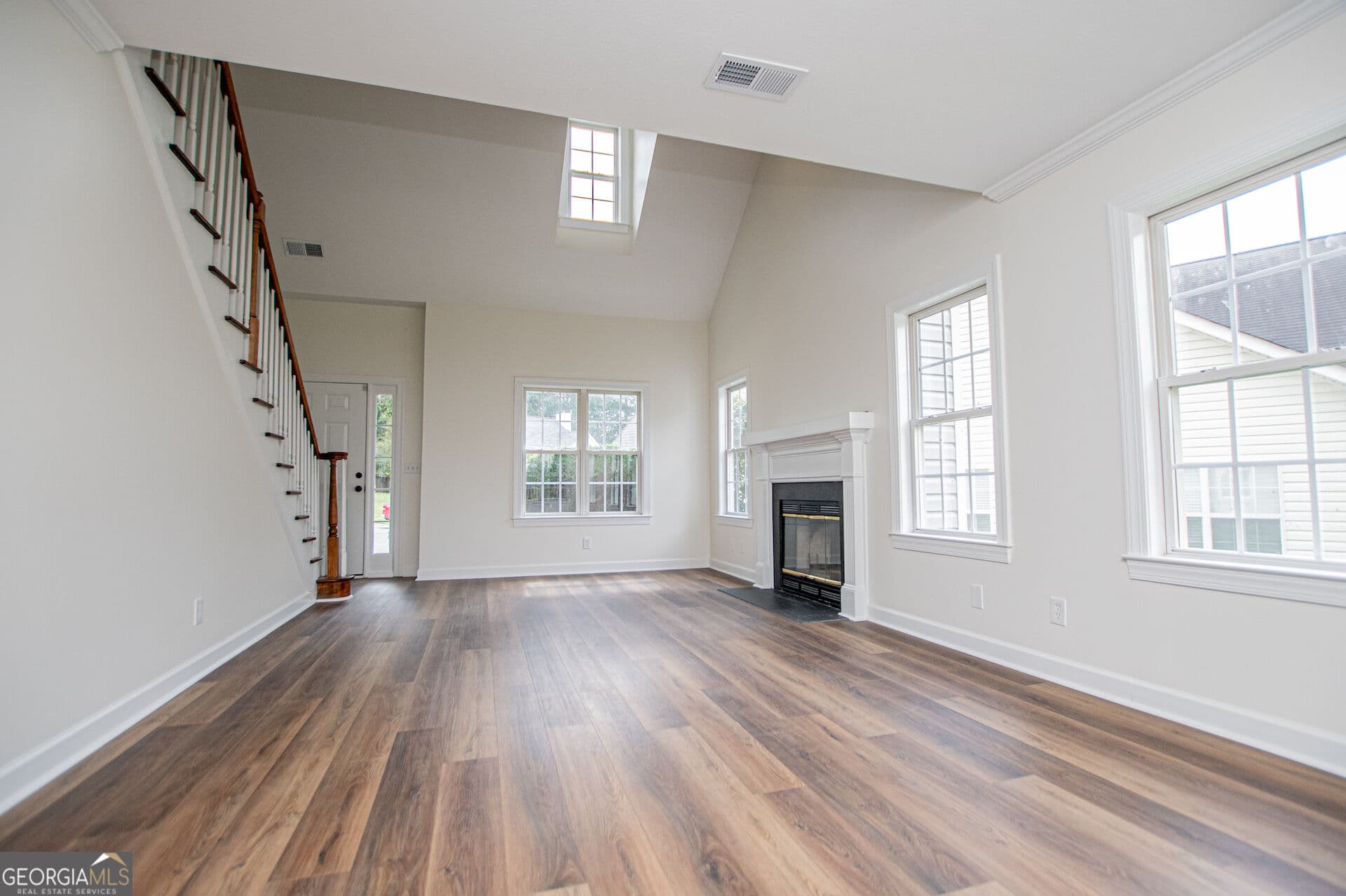 4 bedroom, 3.5 bathroom, 2,100 sq ft single family residence for sale at 109 Turtle Walk, Carrollton, GA 30116 — photo 8