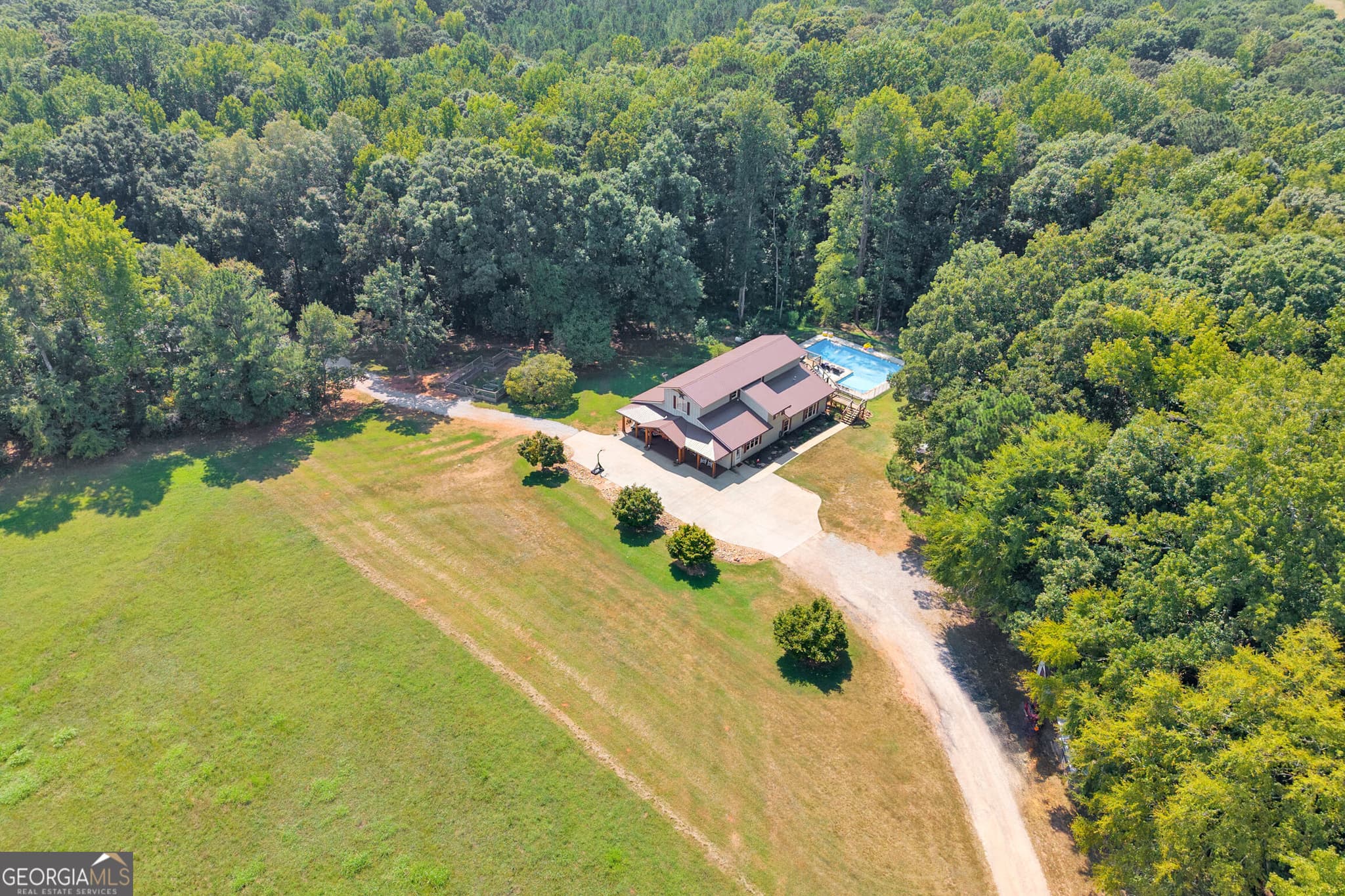 6 bedroom, 3.5 bathroom, 3,960 sq ft single family residence for sale at 2049 Midway Church Road, Newborn, GA 30056