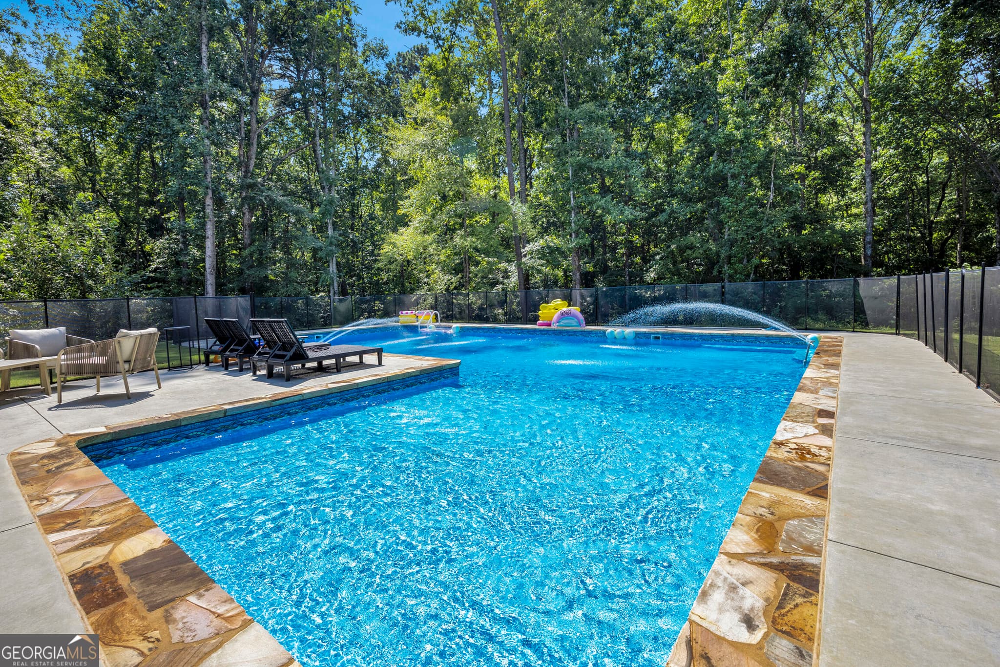 6 bedroom, 3.5 bathroom, 3,960 sq ft single family residence for sale at 2049 Midway Church Road, Newborn, GA 30056 — photo 8