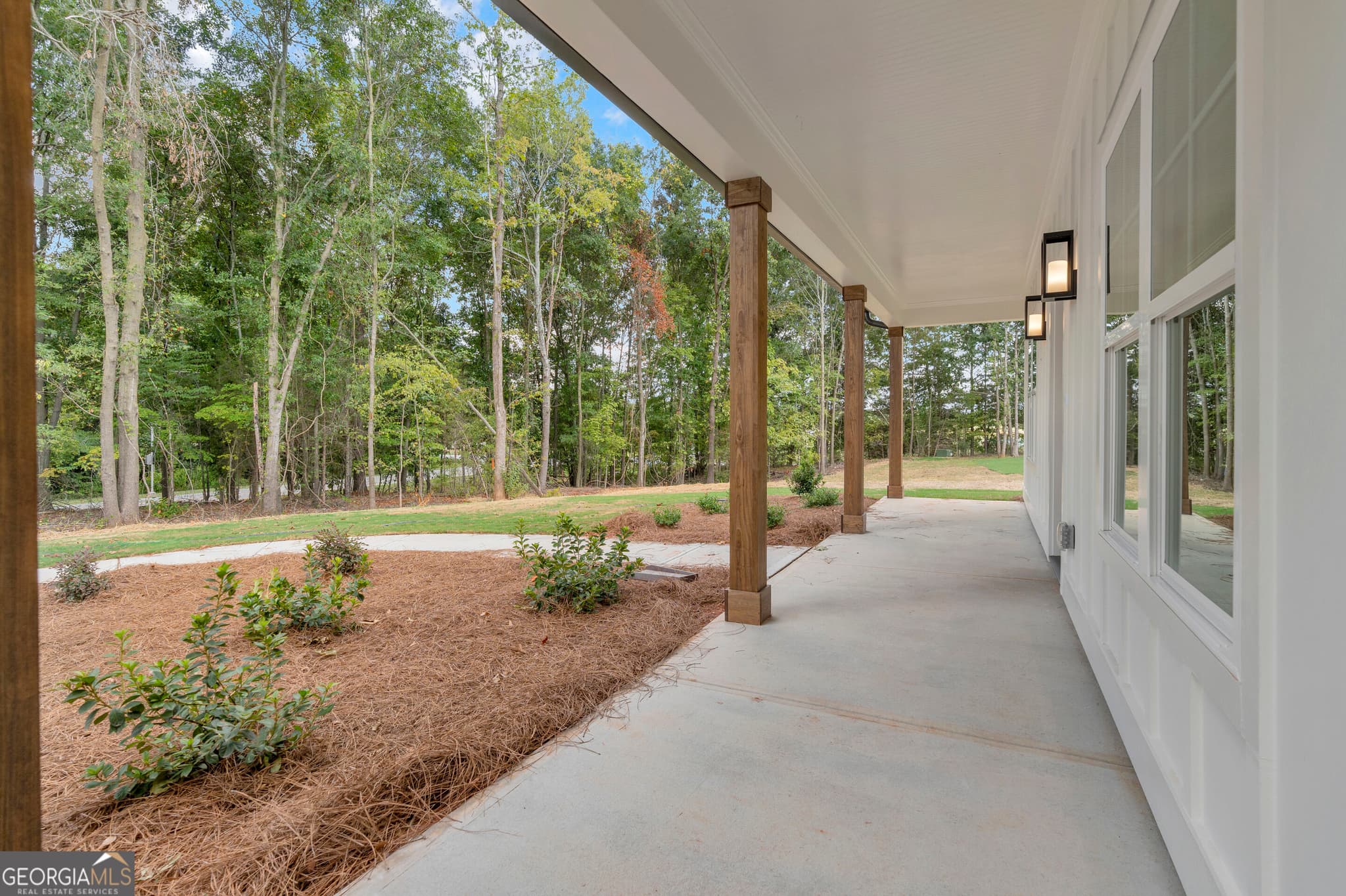 3 bedroom, 2.5 bathroom, 2,084 sq ft single family residence for sale at 1863 Hoods Mill Road, Commerce, GA 30529 — photo 9