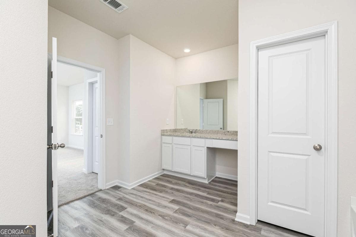3 bedroom, 2 bathroom, 1,863 sq ft single family residence for sale at 387 Sand Dune Way, Conyers, GA 30013 — photo 5