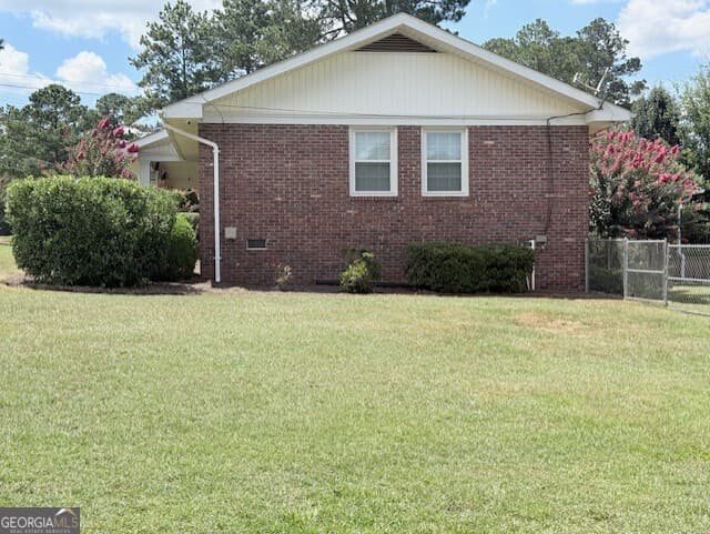 4 bedroom, 2 bathroom, 1,971 sq ft single family residence for sale at 142 Lakewood Drive, Blakely, GA 39823 — photo 9