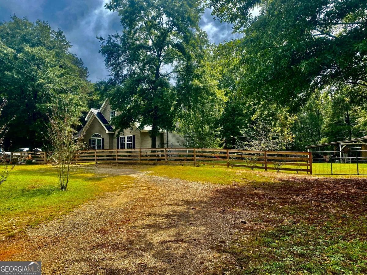 5 bedroom, 3.5 bathroom, 2,828 sq ft single family residence for sale at 290 Poplar Creek Road, Stephens, GA 30667 — photo 6