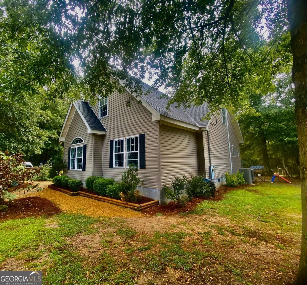 5 bedroom, 3.5 bathroom, 2,828 sq ft single family residence for sale at 290 Poplar Creek Road, Stephens, GA 30667 — photo 10