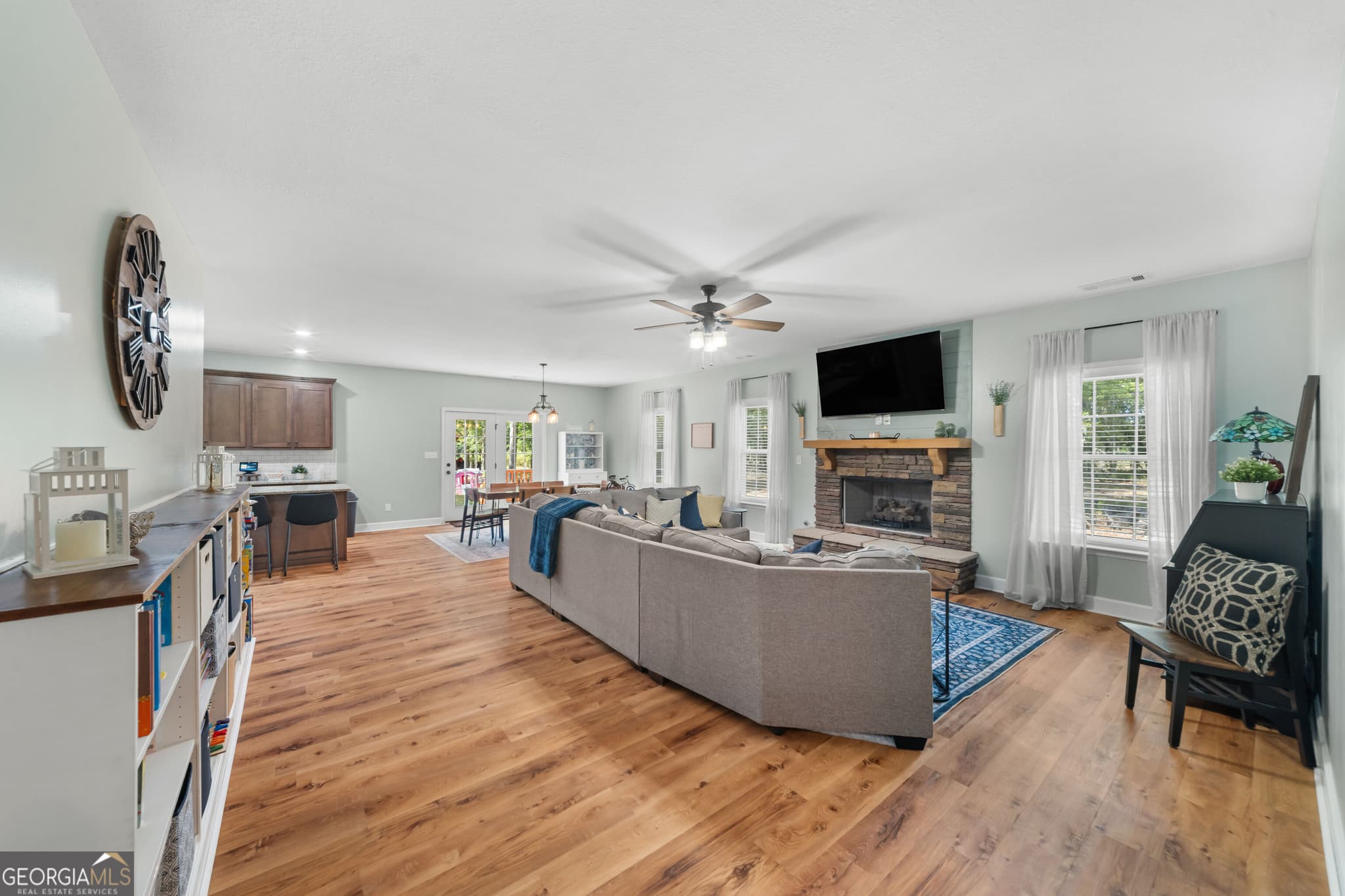 4 bedroom, 2.5 bathroom, 2,151 sq ft single family residence for sale at 1006 McBride Circle, Sylvania, GA 30467 — photo 3