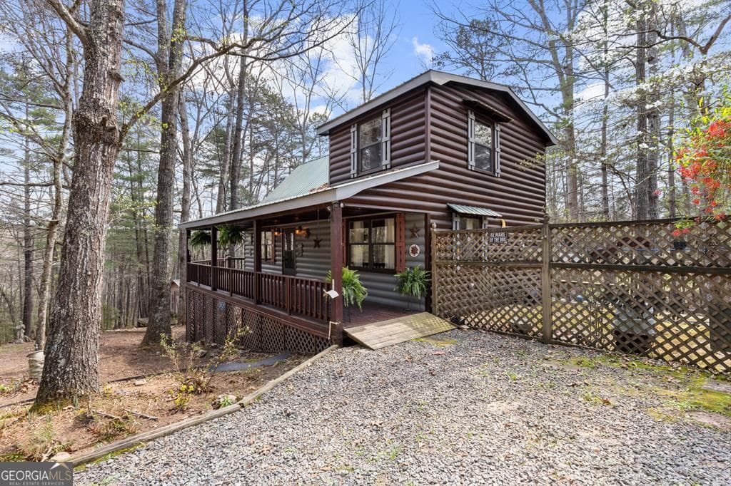 3 bedroom, 3 bathroom, 1,660 sq ft cabin,single family residence for sale at 130 Happy Valley Lane, Morganton, GA 30560 — photo 2