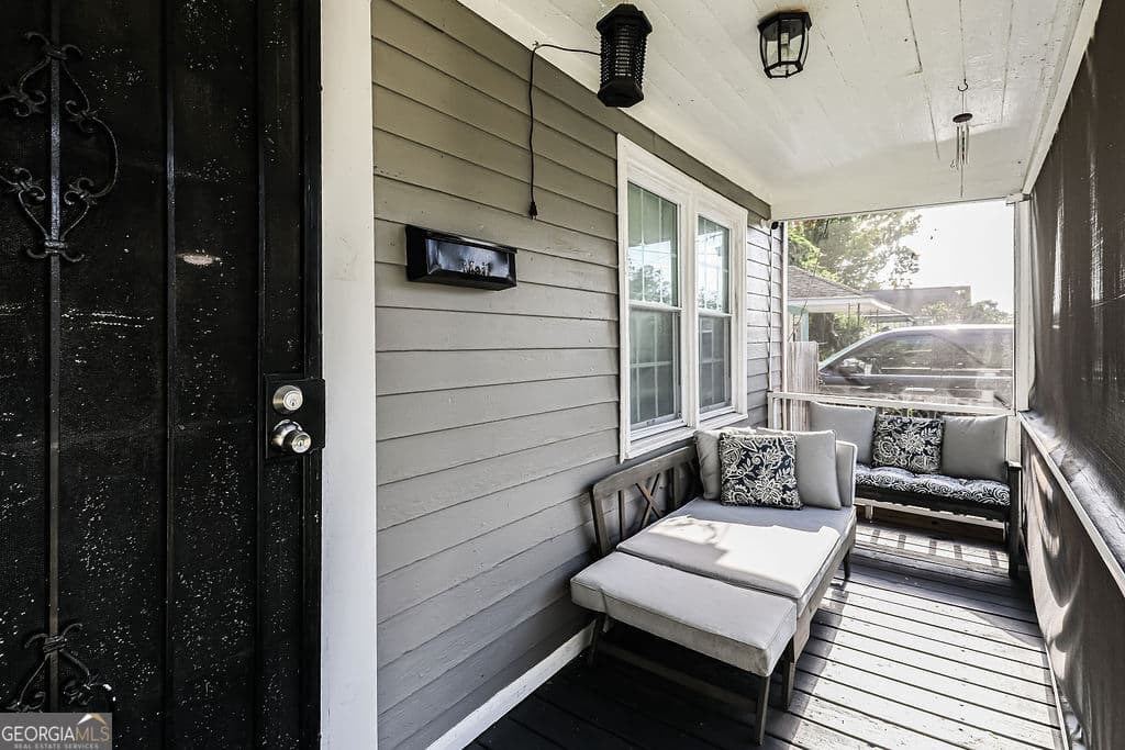 3 bedroom, 2 bathroom, 1,160 sq ft single family residence for sale at 26 W 54th Street, Savannah, GA 31405 — photo 6