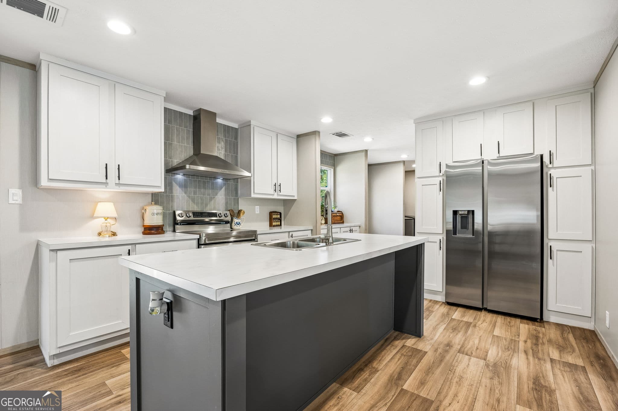 4 bedroom, 3 bathroom, 2,001 sq ft manufactured home,single family residence for sale at 209 Simpson Road, Kingsland, GA 31548 — photo 10