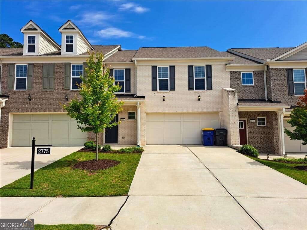 3 bedroom, 2.5 bathroom, 1,999 sq ft townhouse for rent at 2775 Port Bow Lane, Cumming, GA 30041 for $2,400 a month — photo 1 of 1