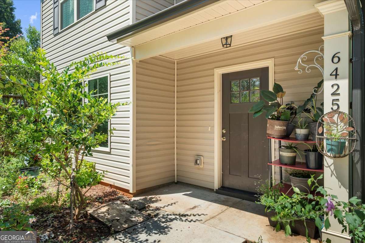 3 bedroom, 2.5 bathroom, 1,434 sq ft single family residence for sale at 6425 Dogwood Way, Gainesville, GA 30506 — photo 6
