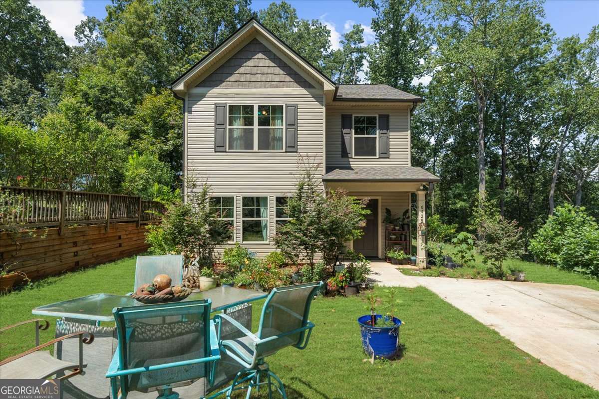 3 bedroom, 2.5 bathroom, 1,434 sq ft single family residence for sale at 6425 Dogwood Way, Gainesville, GA 30506 — photo 3