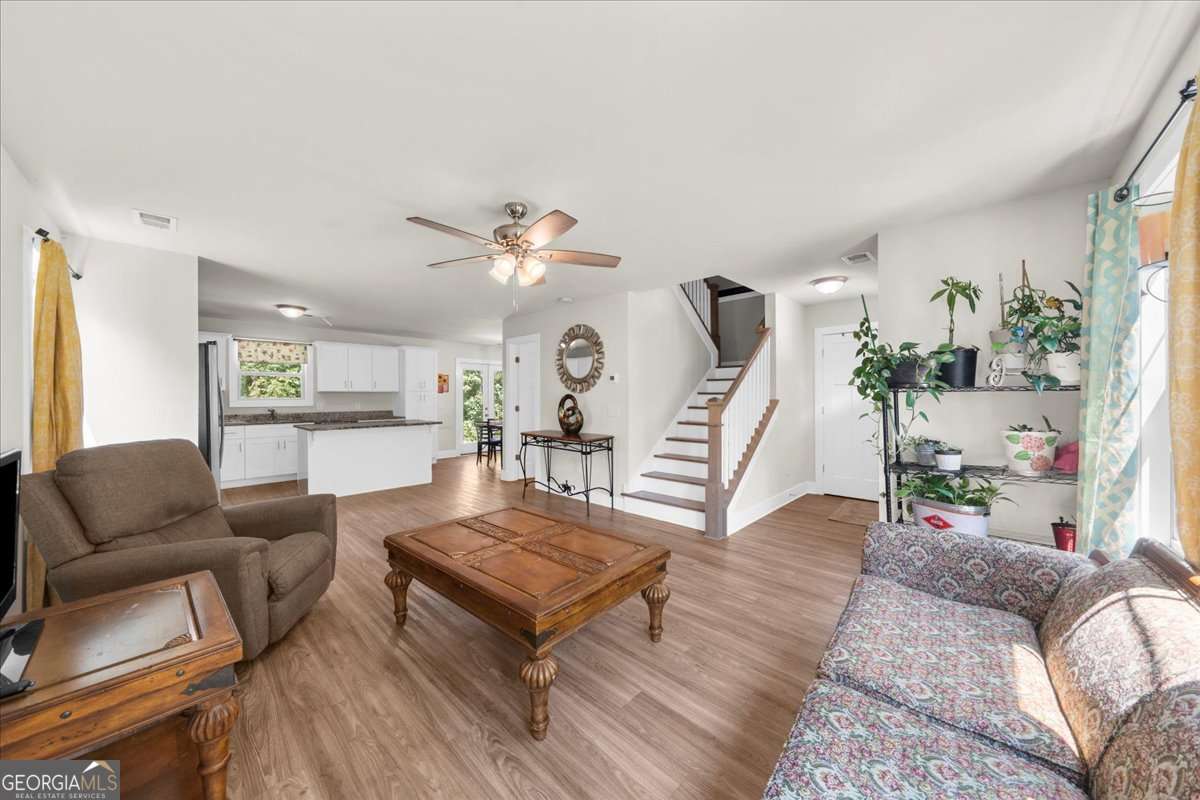 3 bedroom, 2.5 bathroom, 1,434 sq ft single family residence for sale at 6425 Dogwood Way, Gainesville, GA 30506 — photo 10