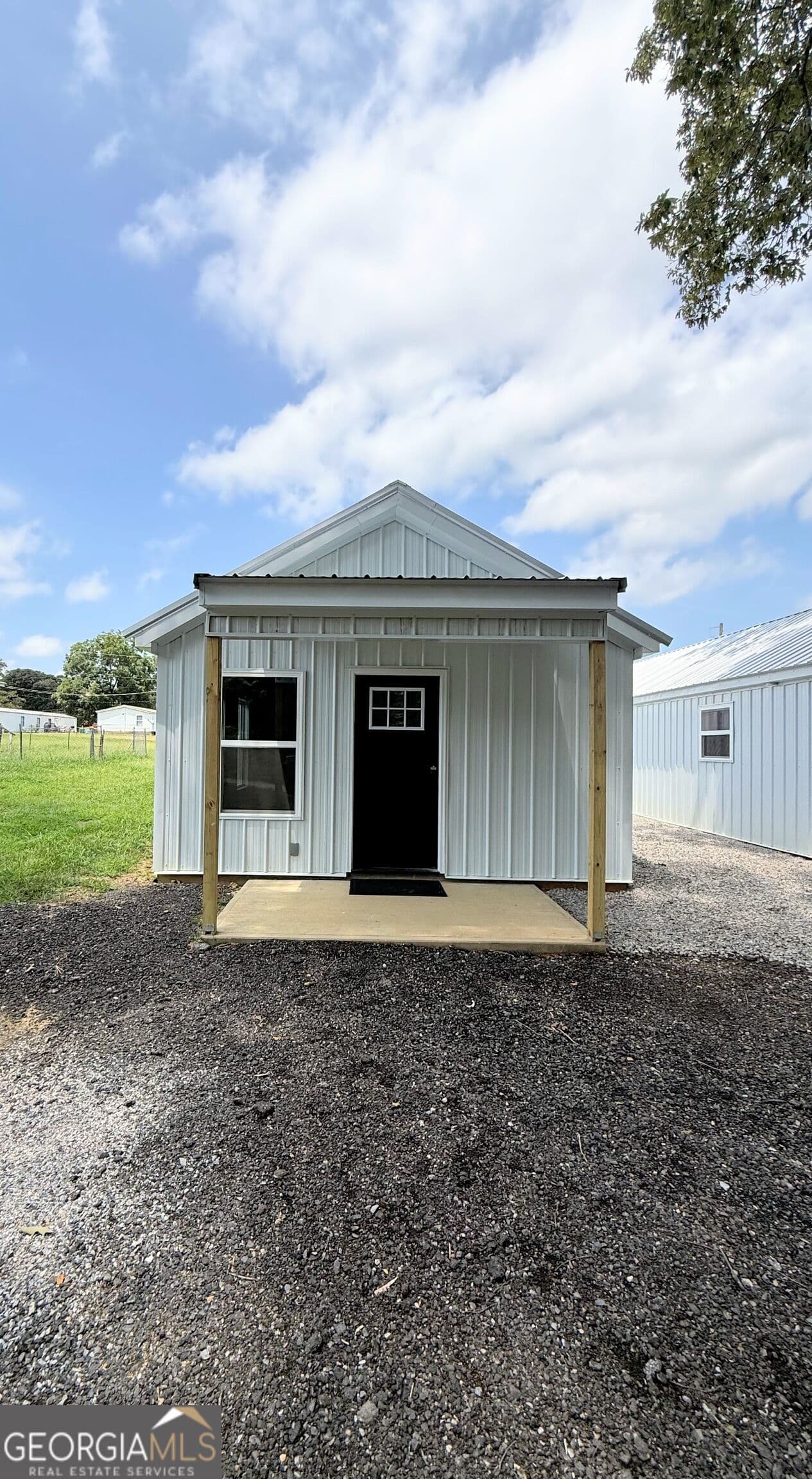 2 bedroom, 1 bathroom, 720 sq ft single family residence for rent at 506 1st Avenue LOT 6, Fruithurst, AL 36262 for $1,100 a month — photo 1 of 9