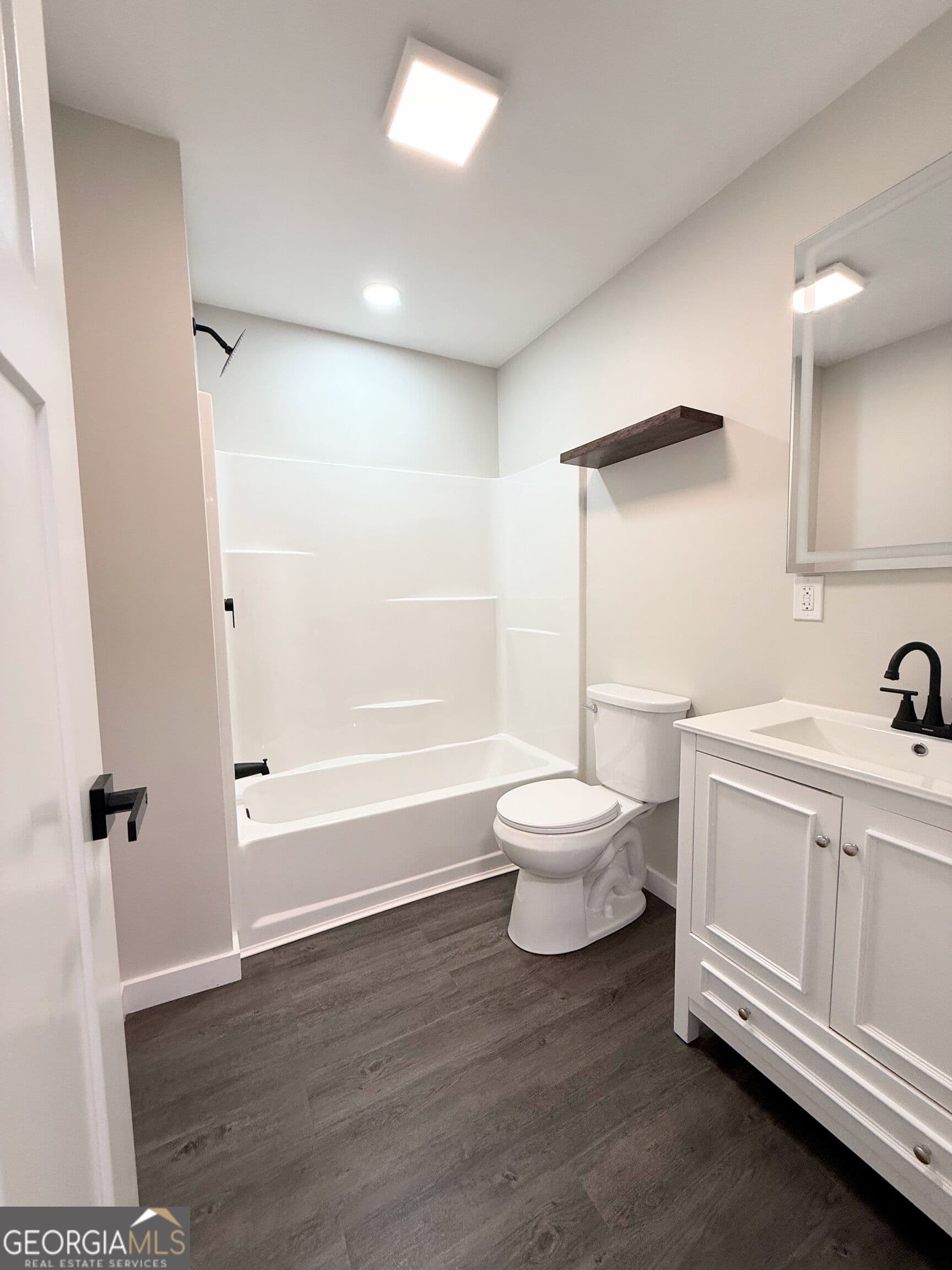 2 bedroom, 1 bathroom, 720 sq ft single family residence for rent at 506 1st Avenue LOT 6, Fruithurst, AL 36262 for $1,100 a month — photo 8