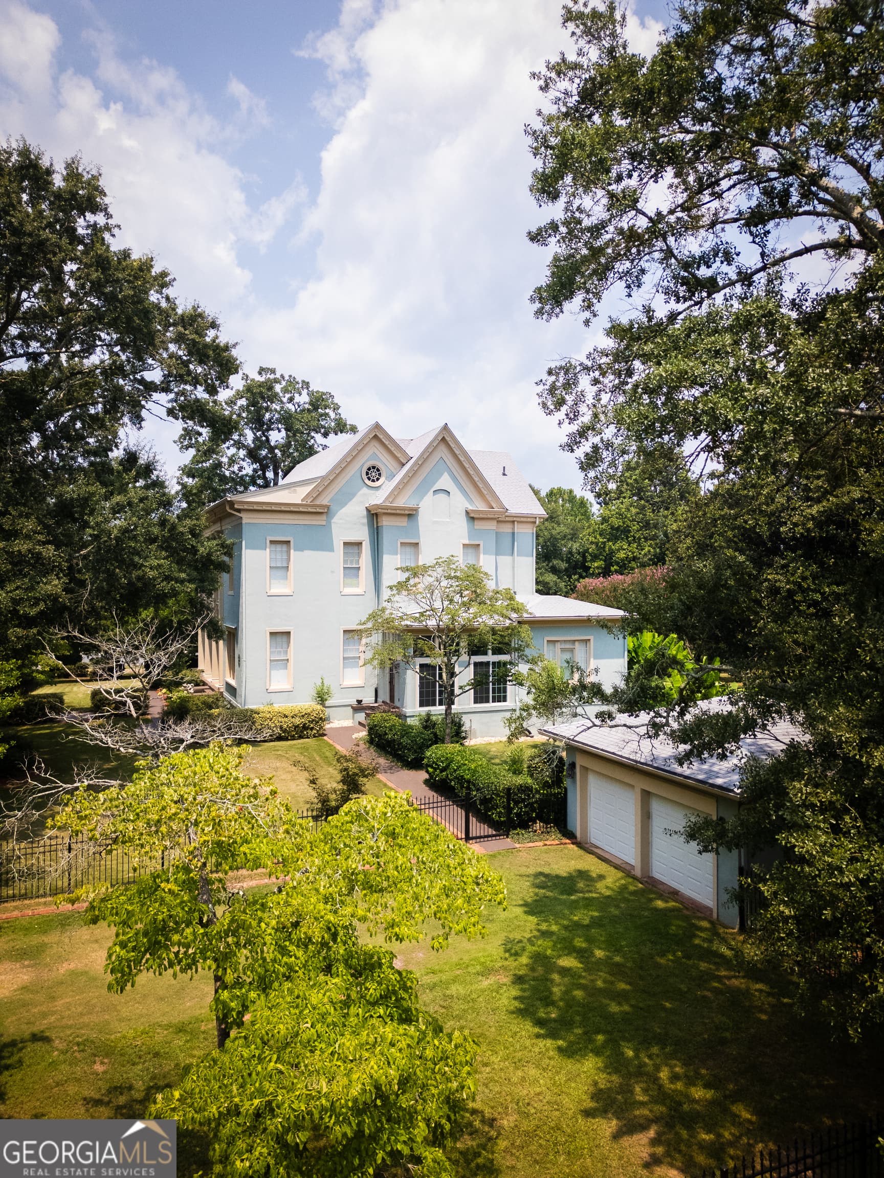 4 bedroom, 3 bathroom, 5,146 sq ft single family residence for sale at 26 Magnolia Street, Grantville, GA 30220 — photo 3