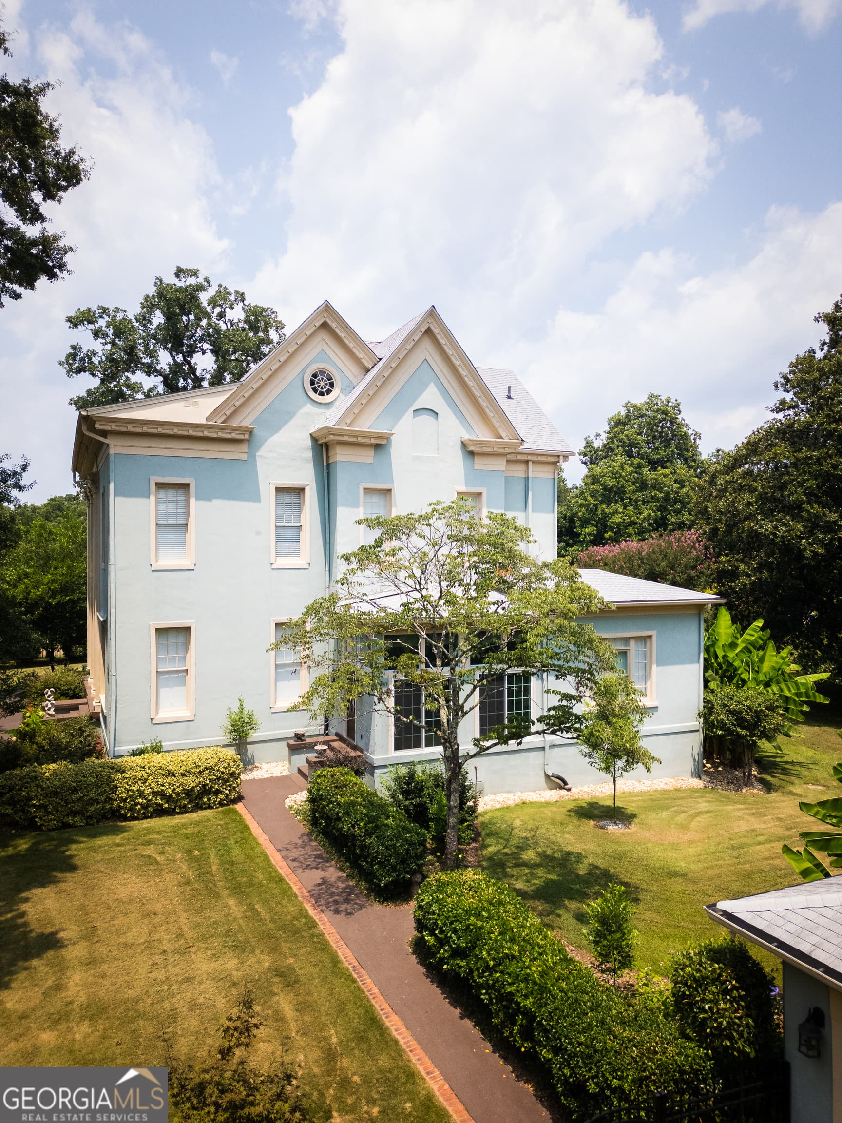 4 bedroom, 3 bathroom, 5,146 sq ft single family residence for sale at 26 Magnolia Street, Grantville, GA 30220 — photo 4
