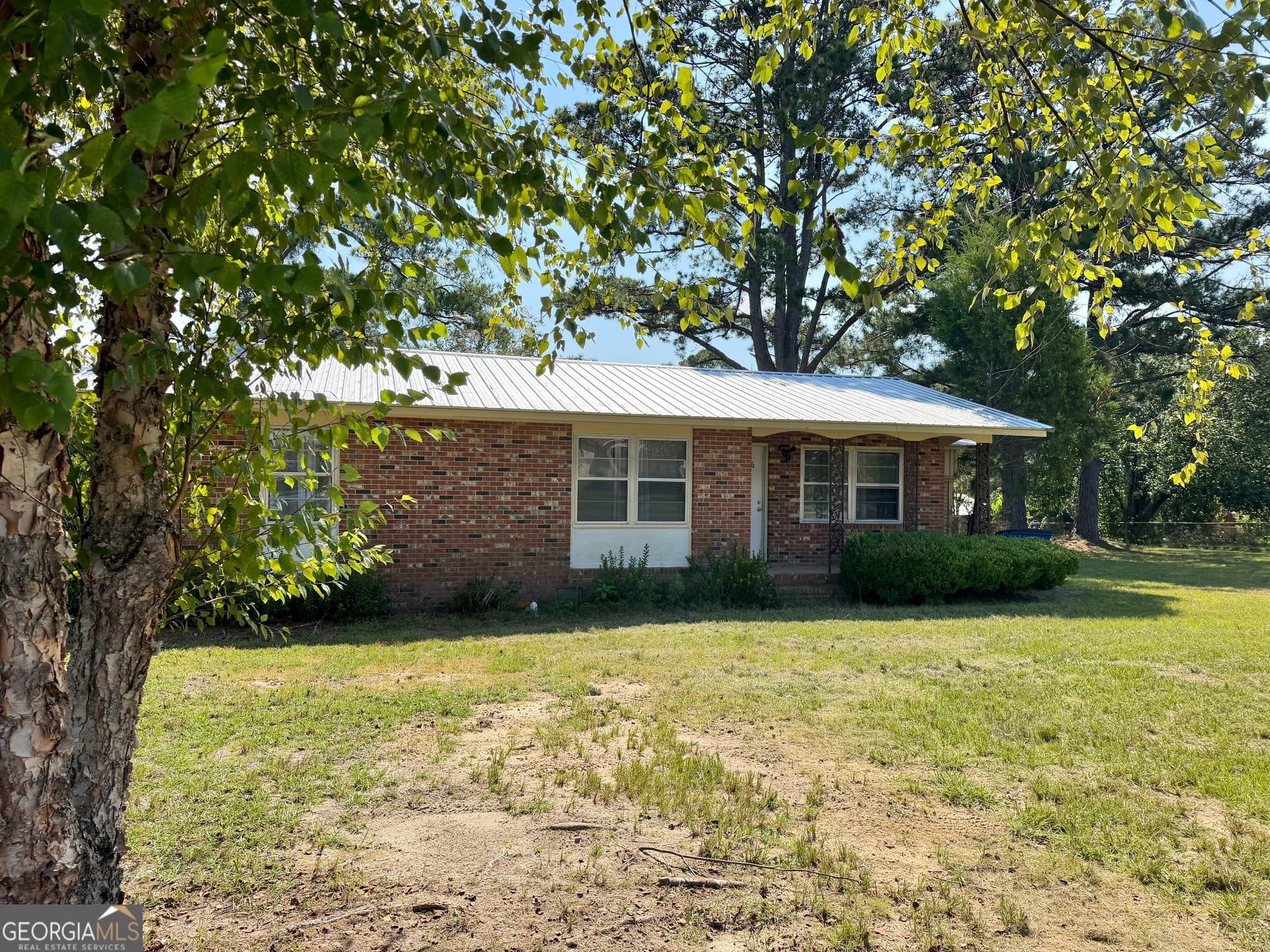 3 bedroom, 1 bathroom, 1,050 sq ft single family residence for sale at 36 Strozier Street, Mcrae-Helena, GA 31055