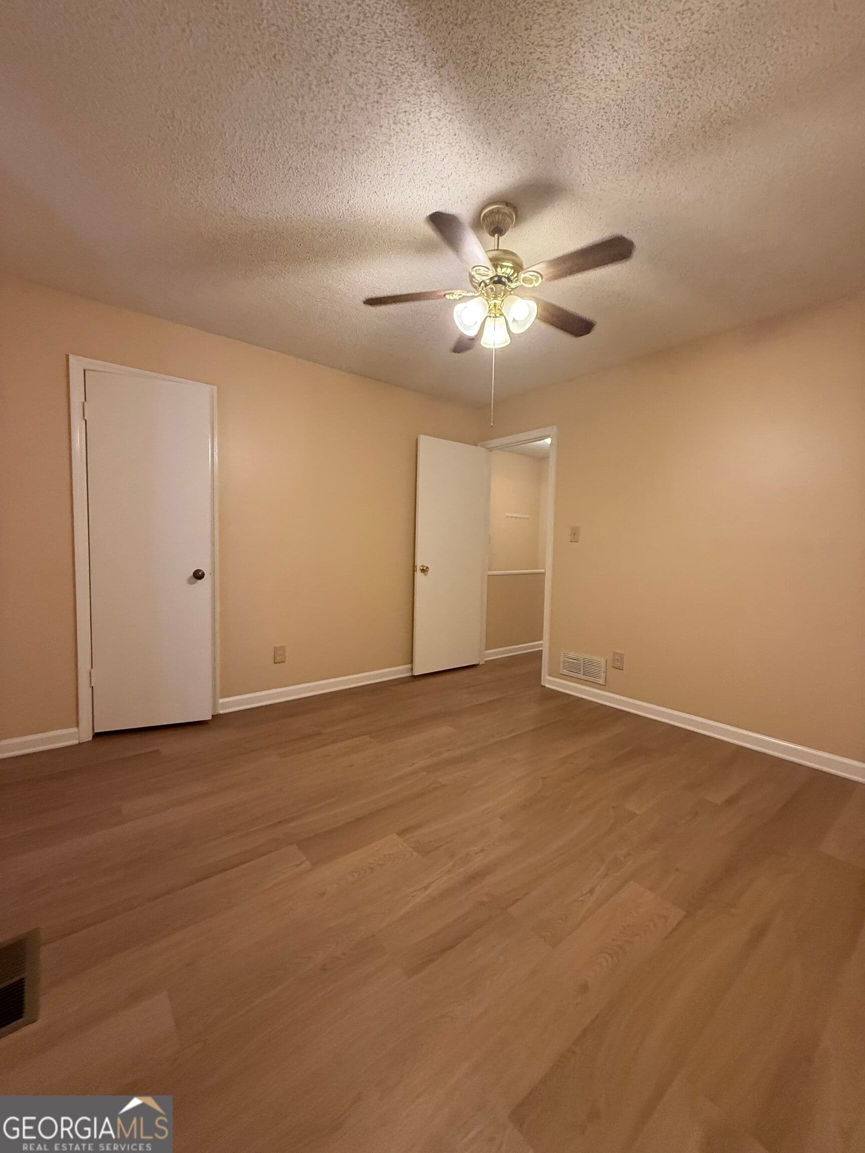 2 bedroom, 1.5 bathroom, 1,024 sq ft condominium for rent at 3730 Old Flowery Branch Road UNIT J-1, Oakwood, GA 30566 for $1,350 a month — photo 10